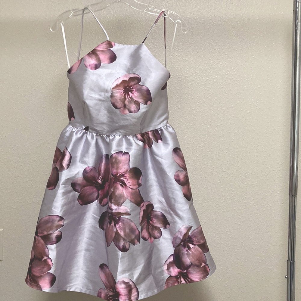 Lulu’s Backless Floral Print Dress With Pockets